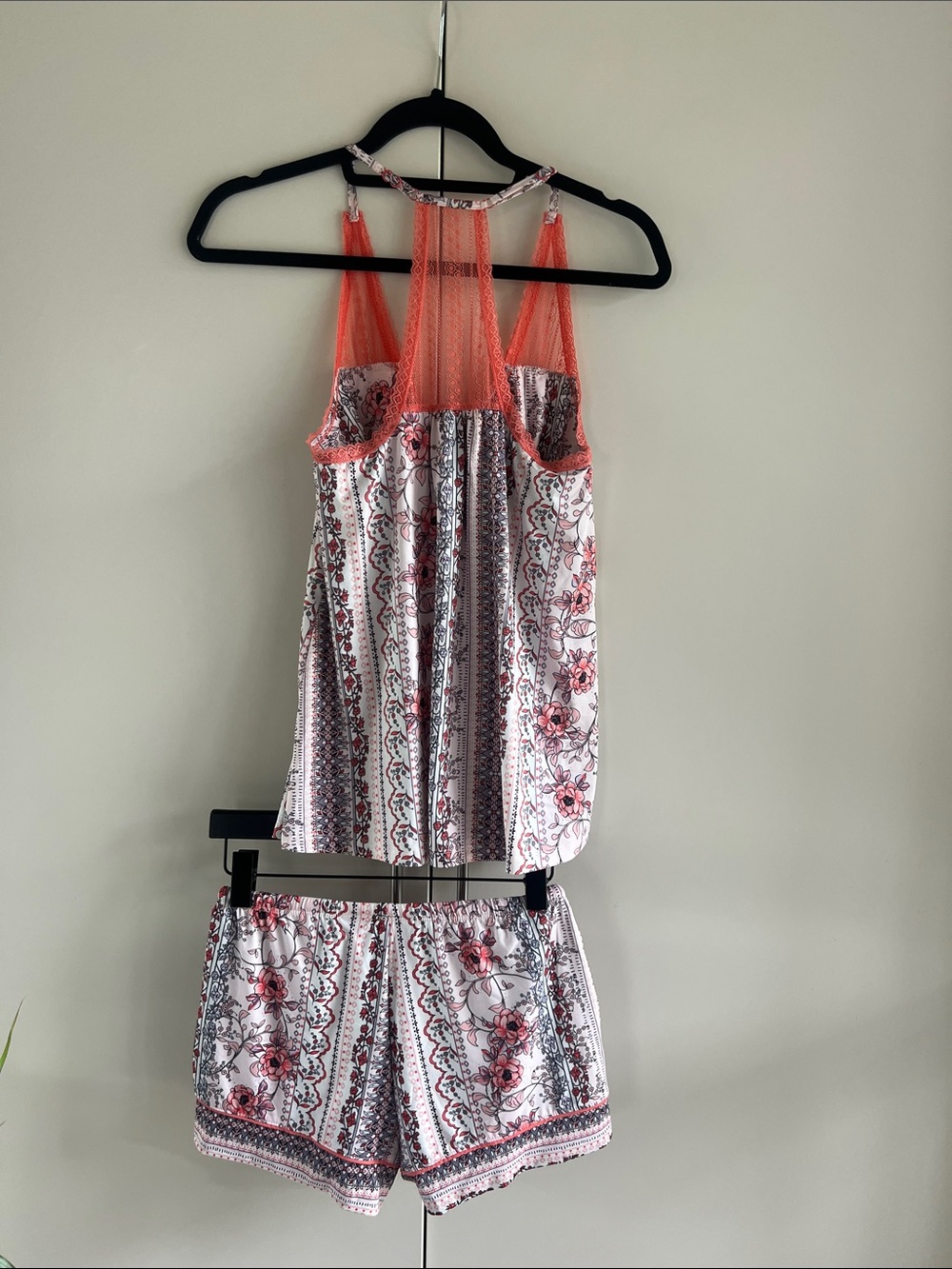 BNWT La Vie En Rose Pyjama Short Set - Picture 6 of 10